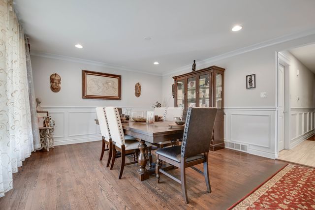 16810 Greenwood Avenue, South Holland, IL 60473