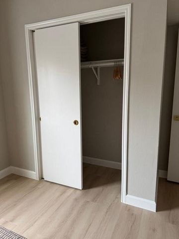 8051 Bay Branch Drive 432, Spring, TX 77382