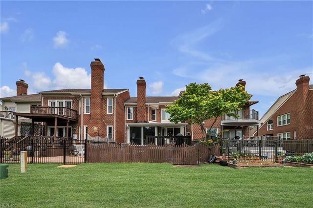 4827 Kempsville Greens PW, Virginia Beach, VA 23462