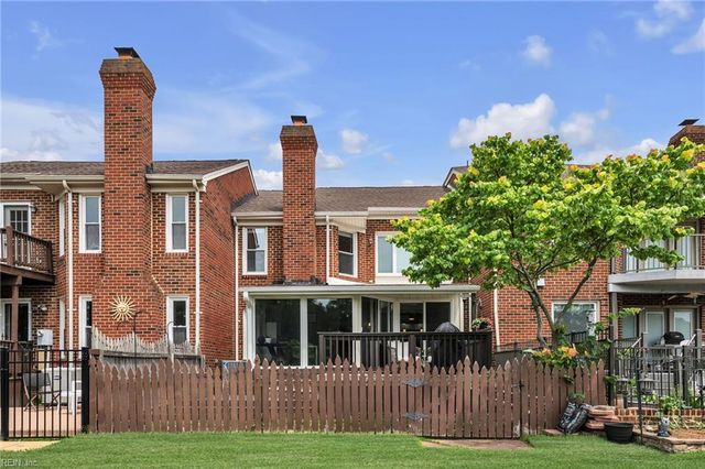 4827 Kempsville Greens PW, Virginia Beach, VA 23462