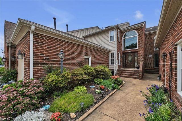 4827 Kempsville Greens PW, Virginia Beach, VA 23462