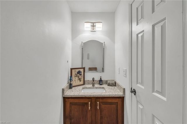 4827 Kempsville Greens PW, Virginia Beach, VA 23462