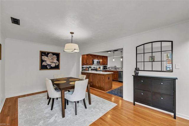 4827 Kempsville Greens PW, Virginia Beach, VA 23462