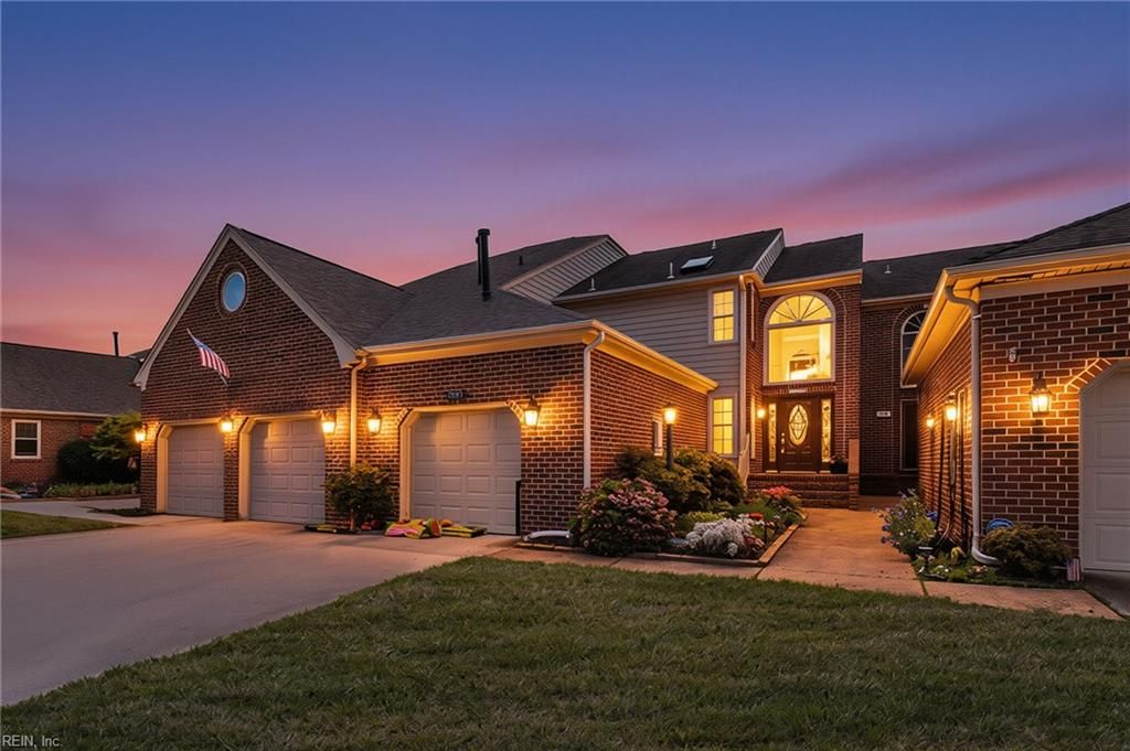 4827 Kempsville Greens PW, Virginia Beach, VA 23462