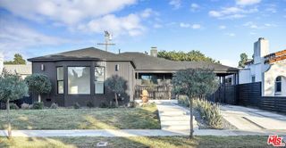 4122 S Bronson Avenue, Los Angeles, CA 90008