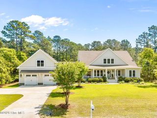 211 Whimbrel Way, Hampstead, NC 28443