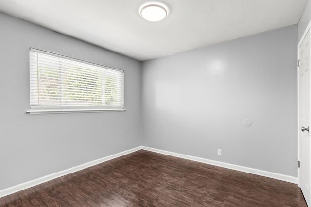 4960 Bradford Dr, Sacramento, CA 95820