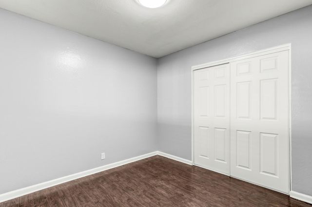 4960 Bradford Dr, Sacramento, CA 95820