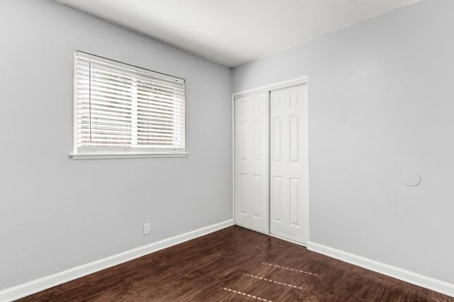 4960 Bradford Dr, Sacramento, CA 95820