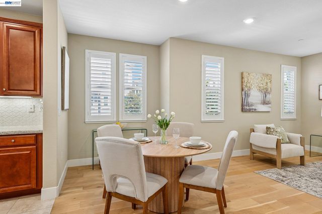 2836 Stringham Way, Dublin, CA 94568