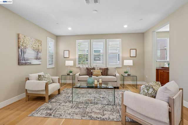2836 Stringham Way, Dublin, CA 94568