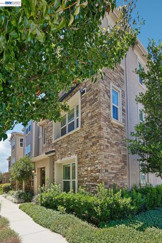 2836 Stringham Way, Dublin, CA 94568
