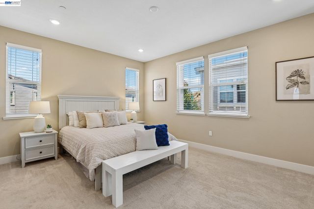 2836 Stringham Way, Dublin, CA 94568