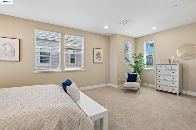 2836 Stringham Way, Dublin, CA 94568