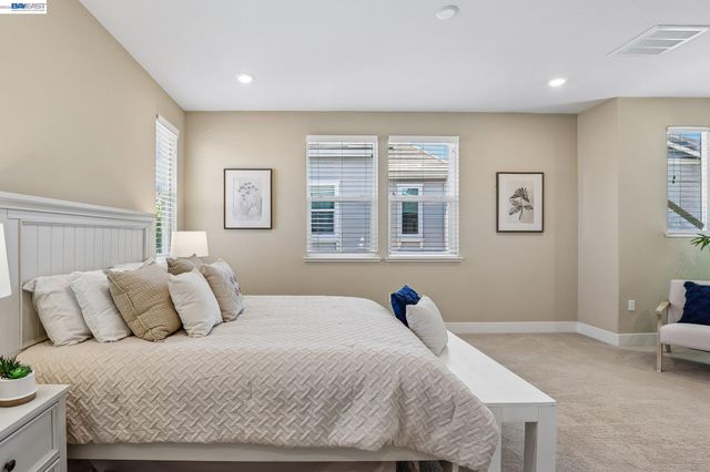 2836 Stringham Way, Dublin, CA 94568