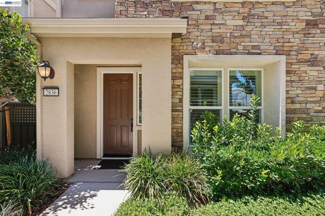 2836 Stringham Way, Dublin, CA 94568