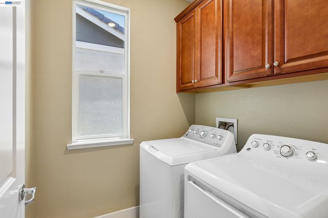 2836 Stringham Way, Dublin, CA 94568