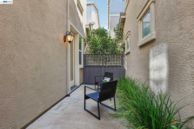 2836 Stringham Way, Dublin, CA 94568