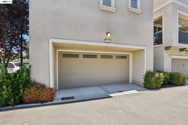 2836 Stringham Way, Dublin, CA 94568