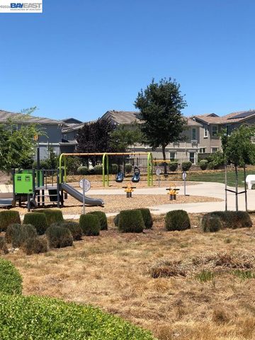 2836 Stringham Way, Dublin, CA 94568