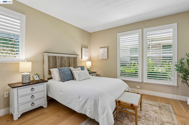 2836 Stringham Way, Dublin, CA 94568