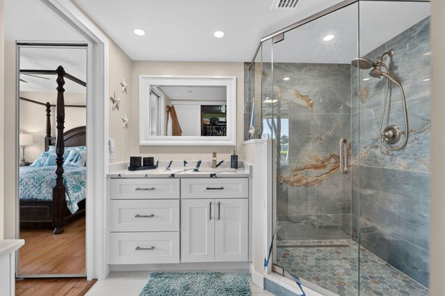 2401 Marina Isle Way 105, Jupiter, FL 33477