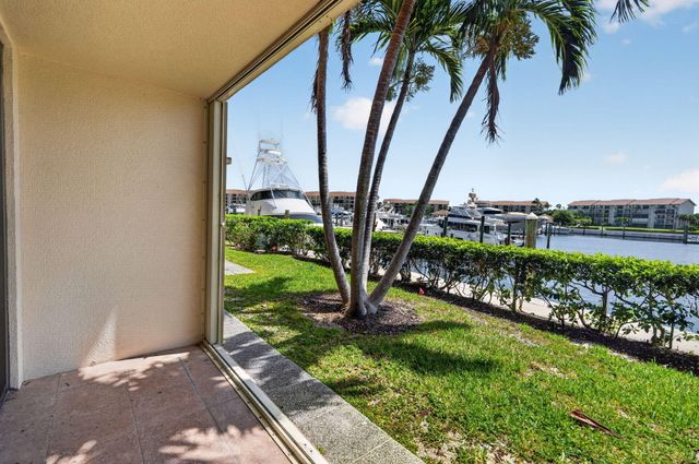 2401 Marina Isle Way 105, Jupiter, FL 33477