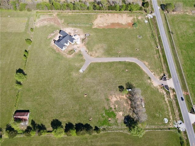 3170 W Bowen Boulevard, Fayetteville, AR 72703