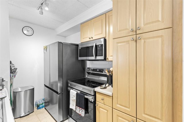 5304 W KENNEDY BOULEVARD 107, Tampa, FL 33609