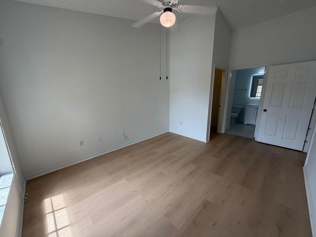 10336 Fox Trail Road S 1304, West Palm Beach, FL 33411