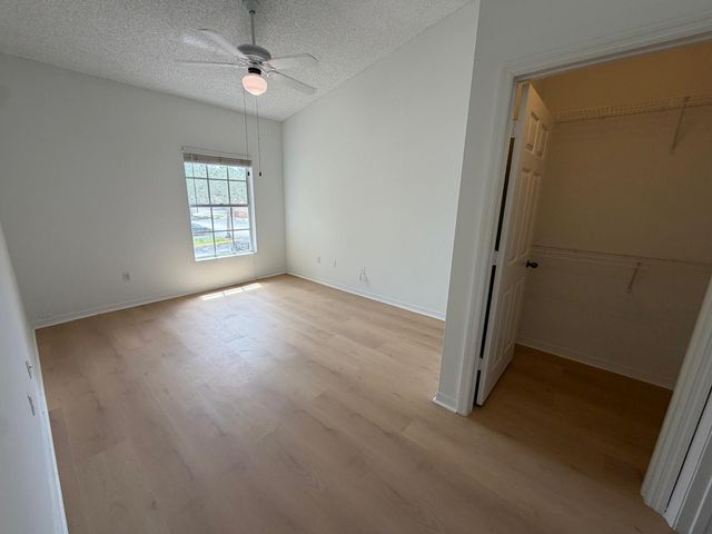 10336 Fox Trail Road S 1304, West Palm Beach, FL 33411