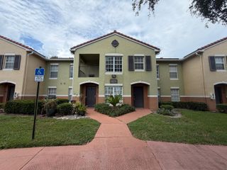 10336 Fox Trail Road S 1304, West Palm Beach, FL 33411