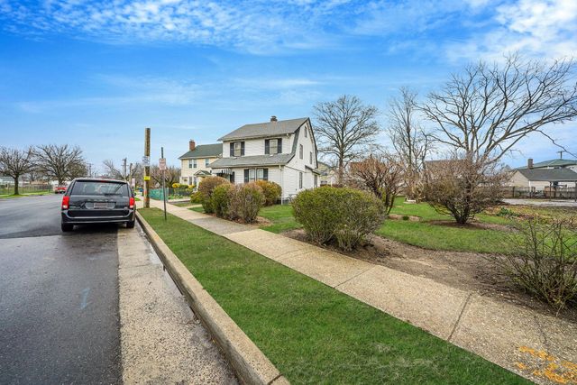 70 Bennett Avenue, Hempstead, NY 11550