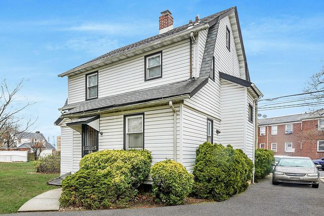 70 Bennett Avenue, Hempstead, NY 11550