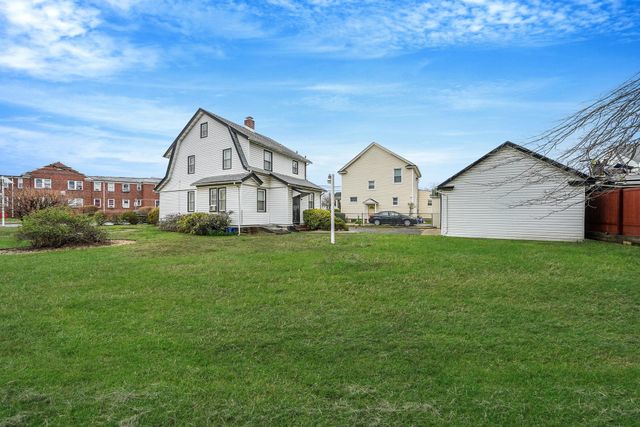70 Bennett Avenue, Hempstead, NY 11550
