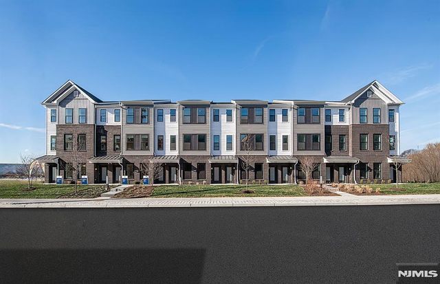 400 Sycamore Street 406, Kearny, NJ 07032