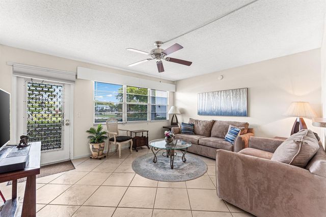 1017 Harwood C, Deerfield Beach, FL 33442