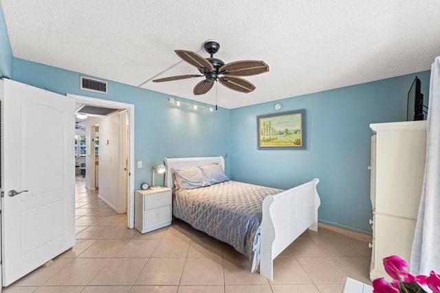1017 Harwood C, Deerfield Beach, FL 33442
