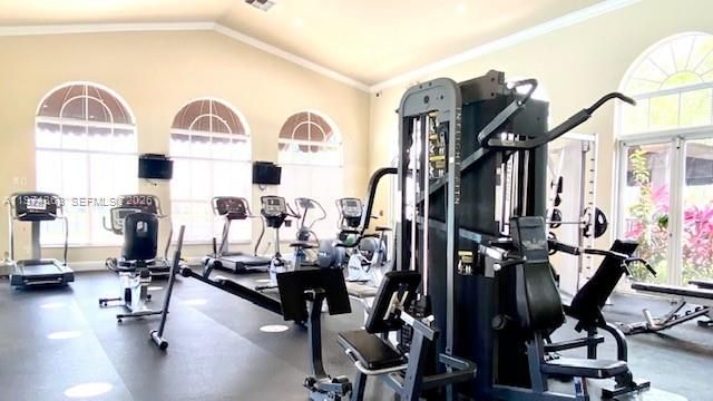 930 NE 33rd Terr 203, Homestead, FL 33033