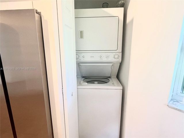 930 NE 33rd Terr 203, Homestead, FL 33033