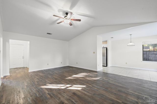 7449 Northpointe Blvd, Pensacola, FL 32514