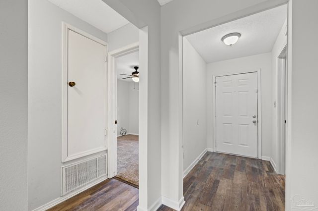 7449 Northpointe Blvd, Pensacola, FL 32514