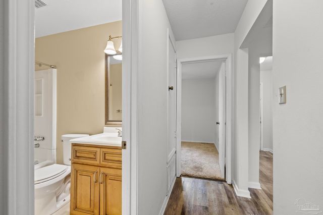 7449 Northpointe Blvd, Pensacola, FL 32514