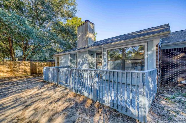 7449 Northpointe Blvd, Pensacola, FL 32514