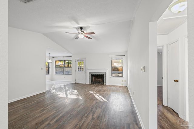 7449 Northpointe Blvd, Pensacola, FL 32514