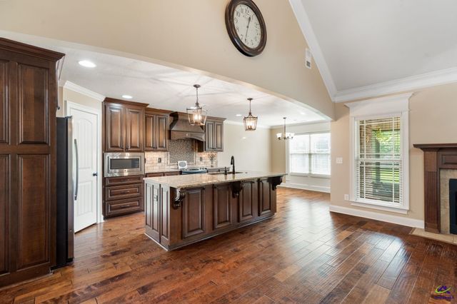 303 Grand Reserve Way, Kathleen, GA 31047