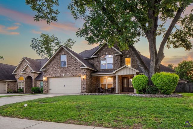 303 Grand Reserve Way, Kathleen, GA 31047