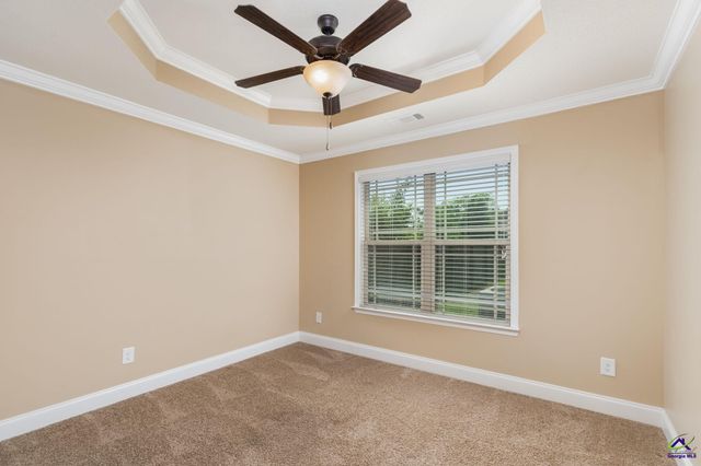 303 Grand Reserve Way, Kathleen, GA 31047