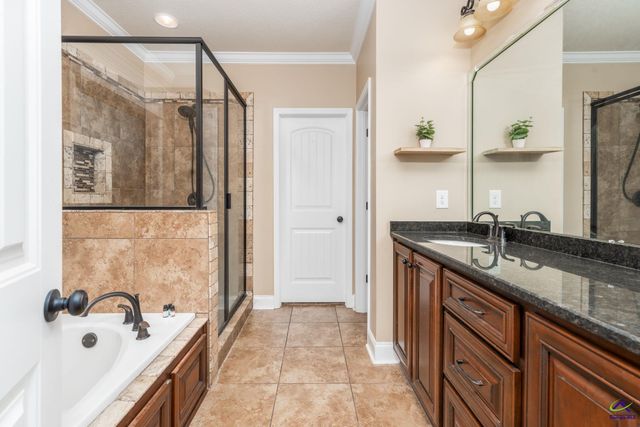 303 Grand Reserve Way, Kathleen, GA 31047