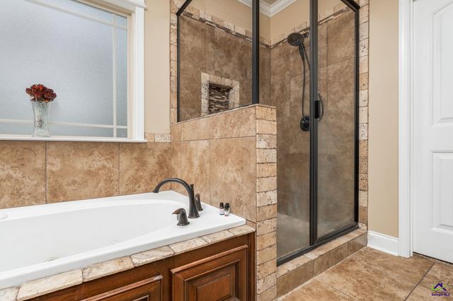 303 Grand Reserve Way, Kathleen, GA 31047